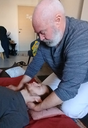 shiatsu sur futon-travail nuque.webp